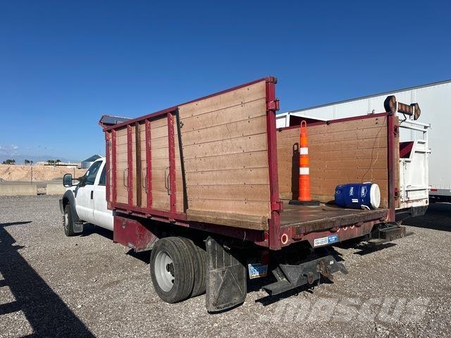 Ford F-550 Sora- ja kippiautot