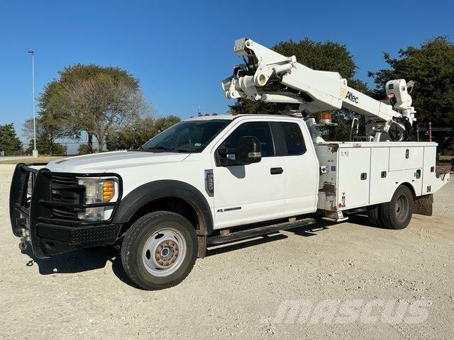 Ford F-550 Nostolava-autot