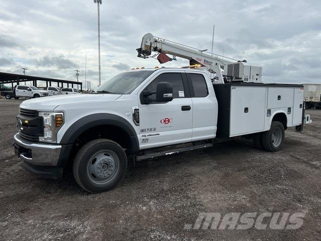 Ford F-550 Tienhoitoautot