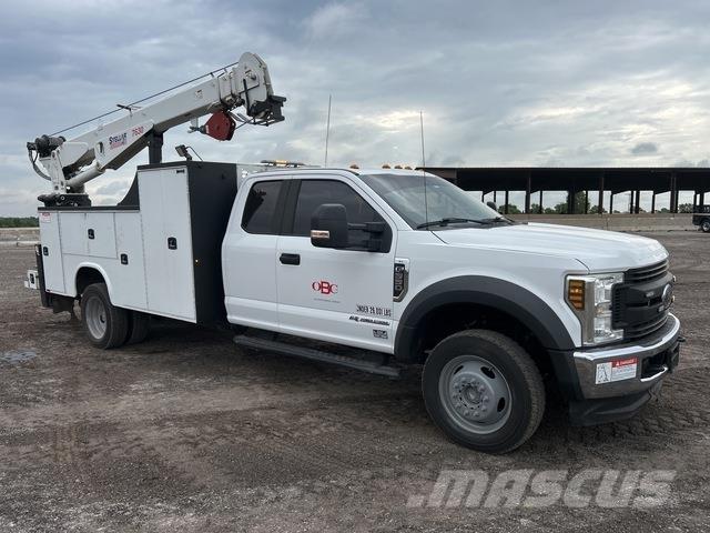 Ford F-550 Tienhoitoautot