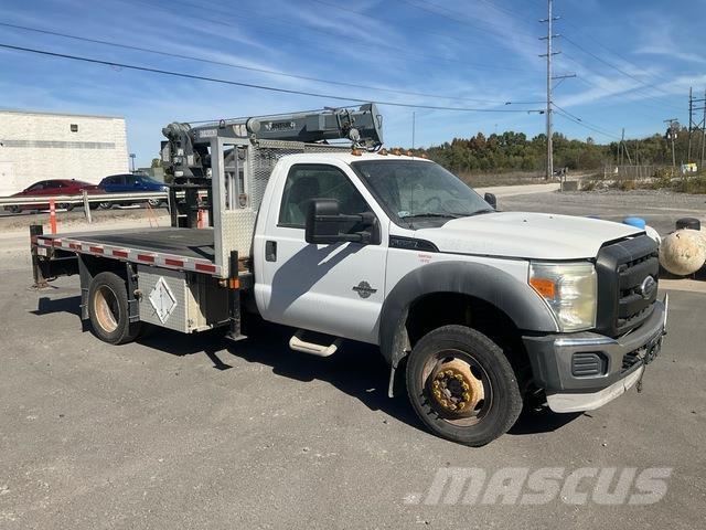 Ford F-550 Nosturiautot