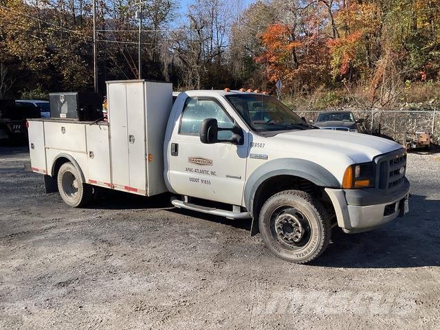 Ford F-550 Lava-autot