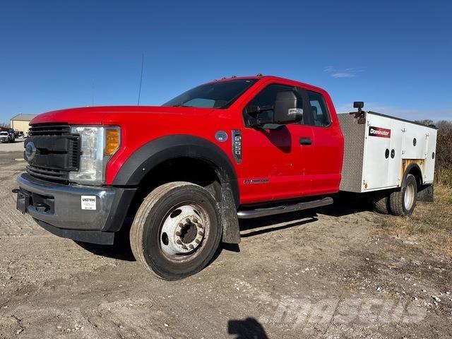 Ford F-550 Tienhoitoautot