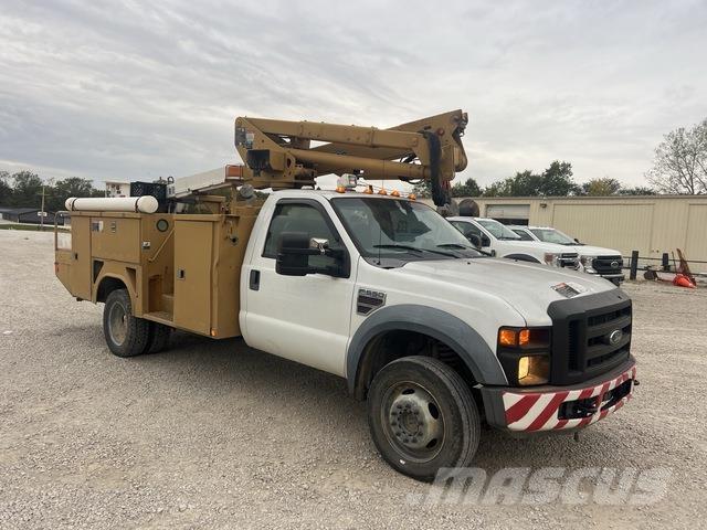 Ford F-550 Nostolava-autot