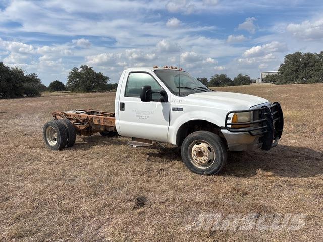 Ford F-550 Ohjaamot ja sisustat