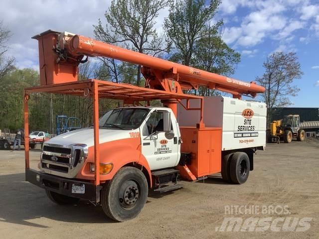 Ford F-650 Nostolava-autot