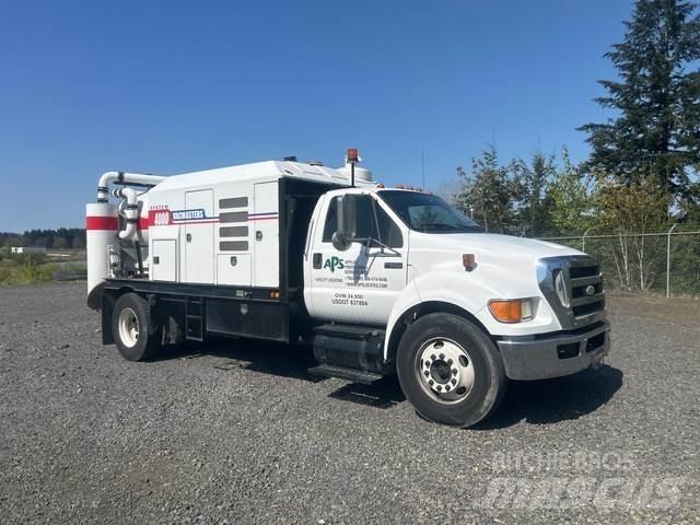 Ford F-650 Telakaivukoneet