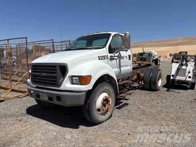 Ford F-650 Ohjaamot ja sisustat