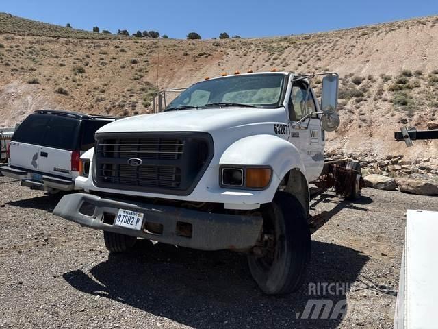 Ford F-650 Ohjaamot ja sisustat