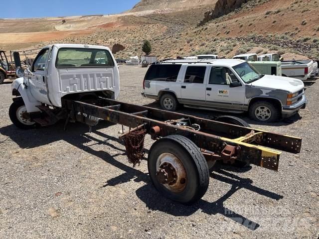 Ford F-650 Ohjaamot ja sisustat