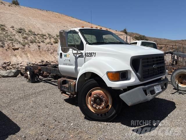 Ford F-650 Ohjaamot ja sisustat