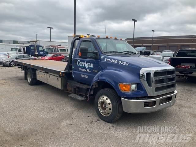 Ford F-650 Hinausautot