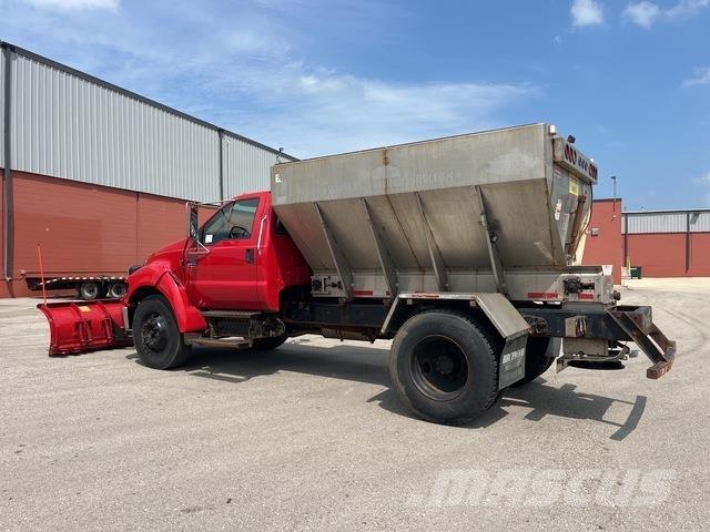 Ford F-650 Lumiaurat