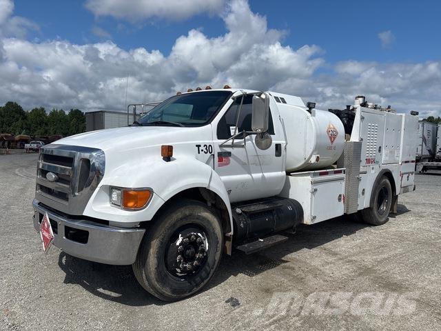 Ford F-650 Säiliöautot