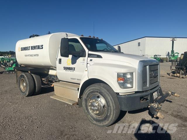 Ford F-650 Vesisäiliöautot