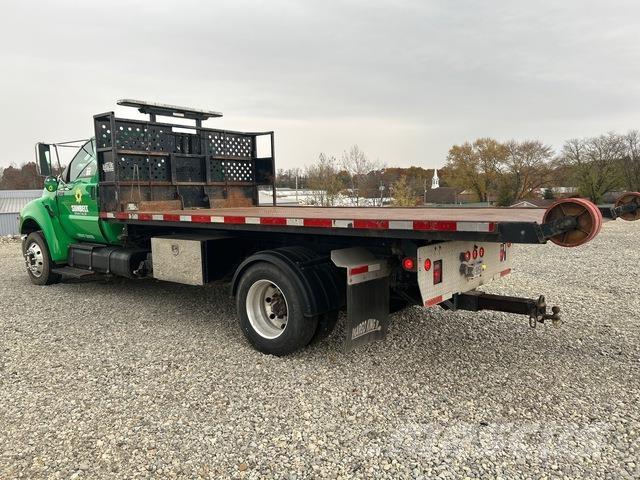 Ford F-650 Koukkulava kuorma-autot