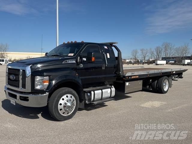 Ford F-750 Hinausautot