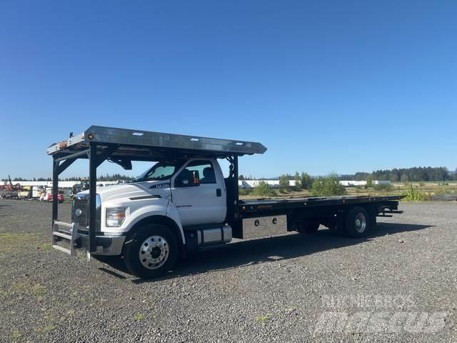 Ford F-750 Hinausautot
