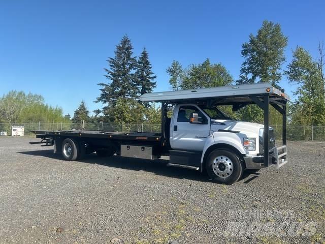 Ford F-750 Hinausautot