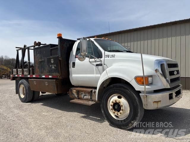 Ford F-750 Muut koneet