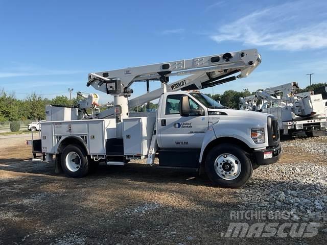 Ford F-750 Nostolava-autot