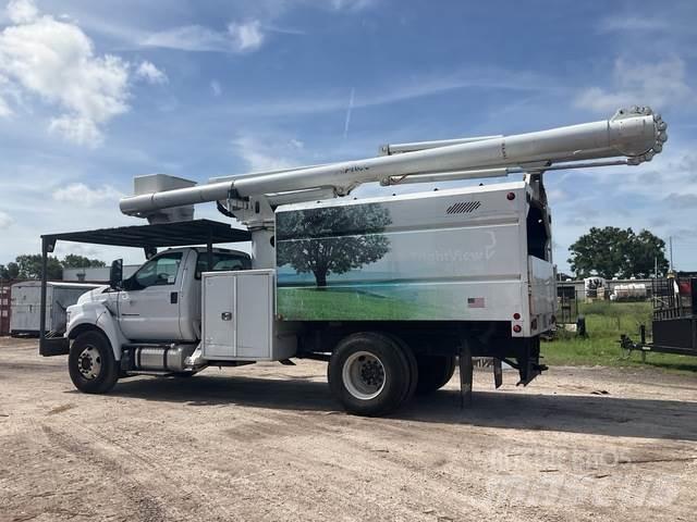 Ford F-750 Nostolava-autot