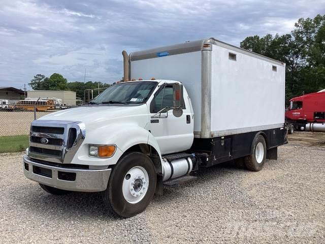 Ford F-750 Muut koneet
