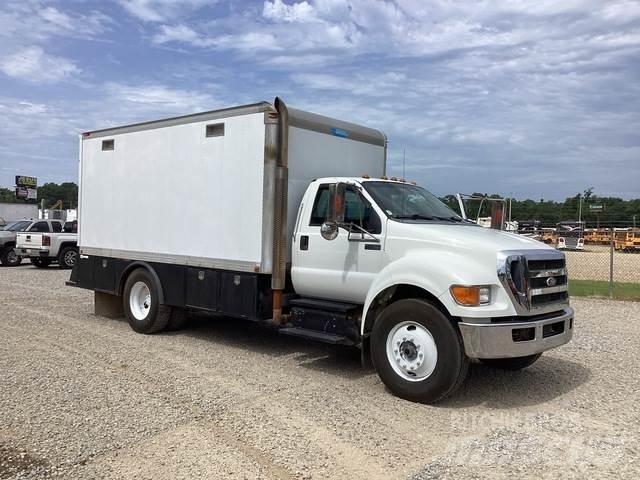 Ford F-750 Muut koneet