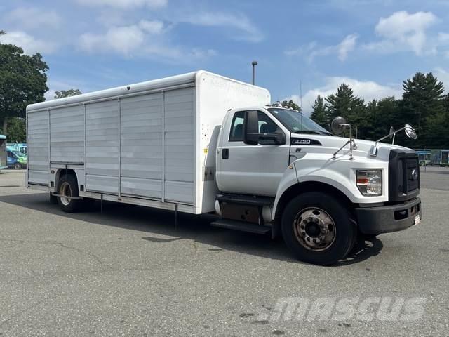 Ford F-750 Juomien jakeluautot
