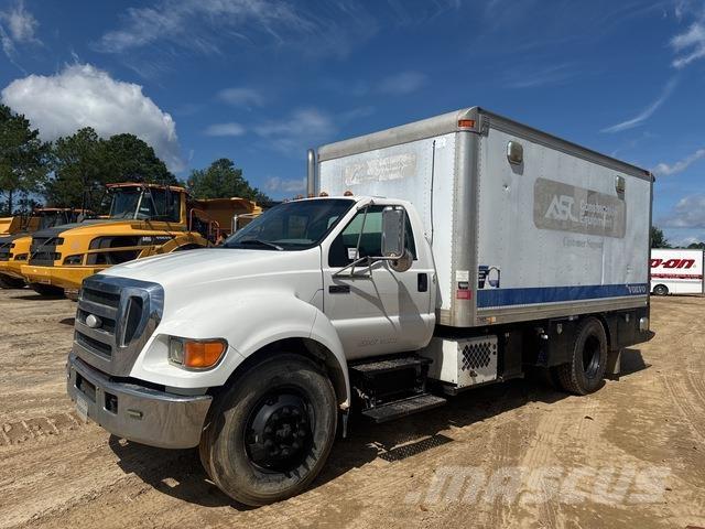 Ford F-750 Muut koneet