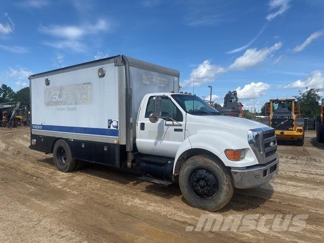 Ford F-750 Muut koneet