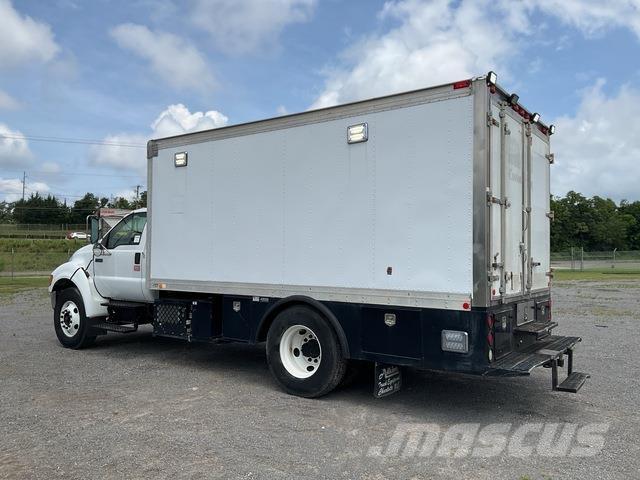 Ford F-750 Muut koneet