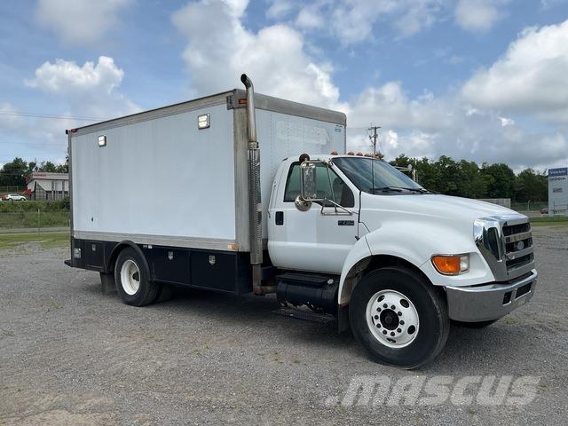 Ford F-750 Muut koneet