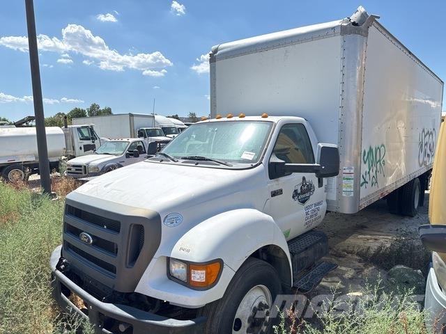 Ford F-750 Umpikorikuorma-autot