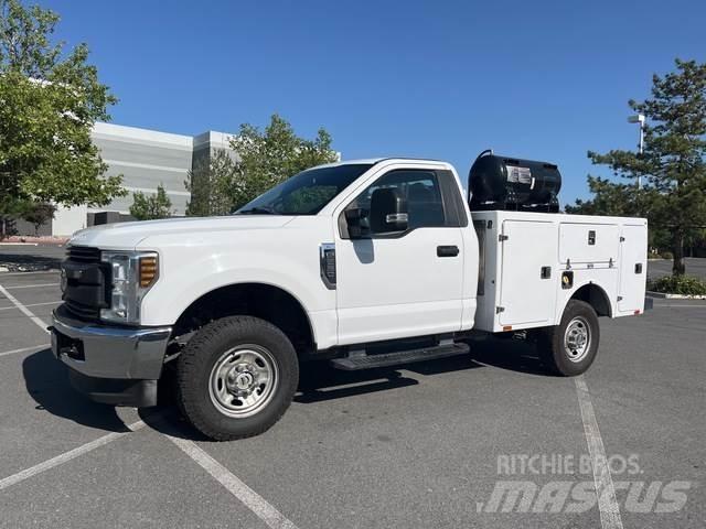 Ford F250 XL Tienhoitoautot