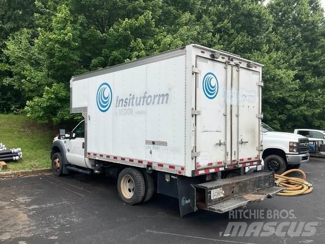 Ford F550 Umpikorikuorma-autot