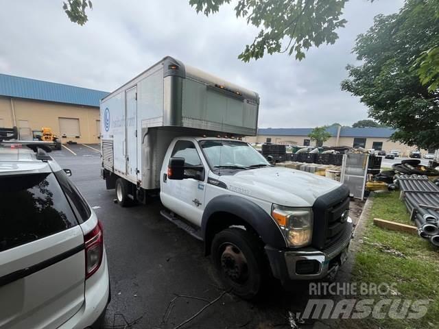 Ford F550 Umpikorikuorma-autot