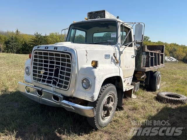 Ford F7000 Sora- ja kippiautot