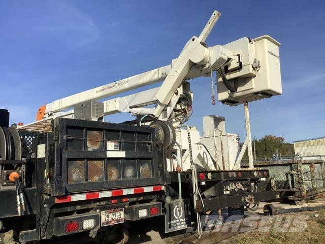 Ford F750 Nostolava-autot