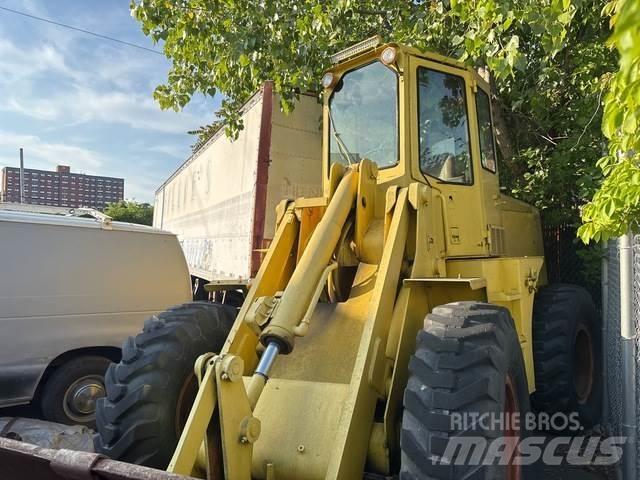 Ford FZ411V Pyöräkuormaajat