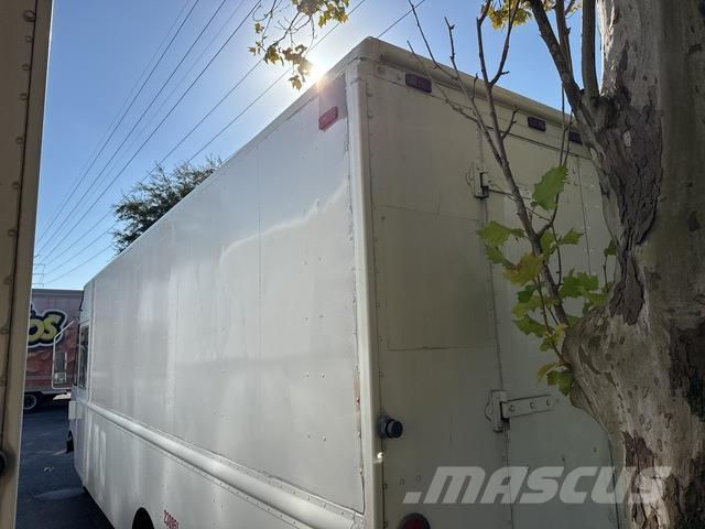 Ford GEN 1 Jakeluautot