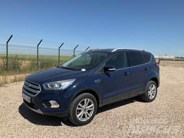 Ford Kuga Henkilöautot