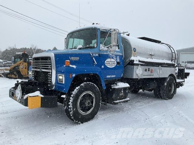 Ford L8000 Betonikuorma-autot