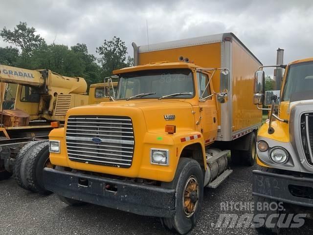 Ford L8000F Umpikorikuorma-autot