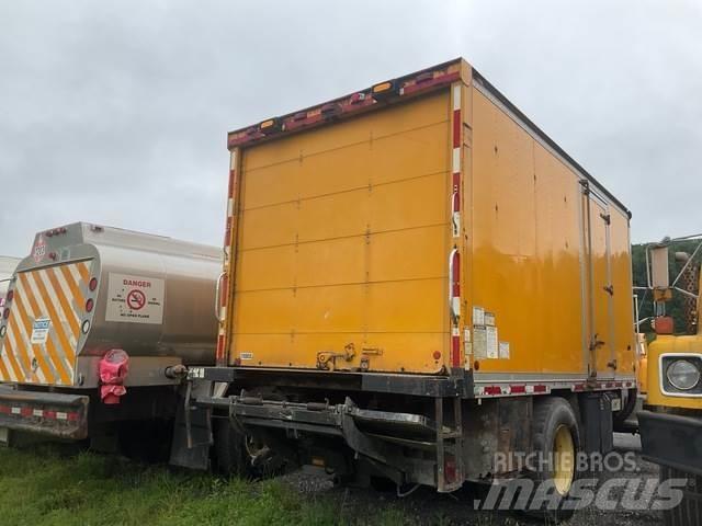 Ford L8000F Umpikorikuorma-autot