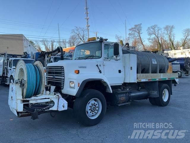 Ford L9000 Paine-/imuautot