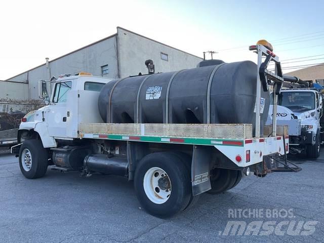 Ford L9000 Paine-/imuautot