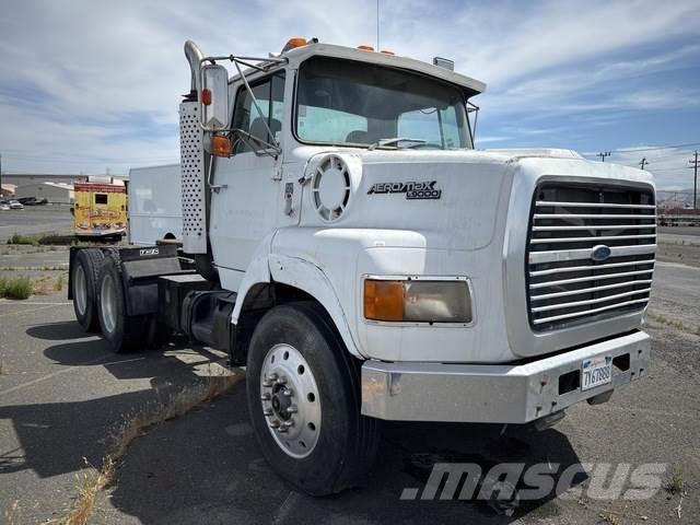 Ford L9000 Vetopöytäautot