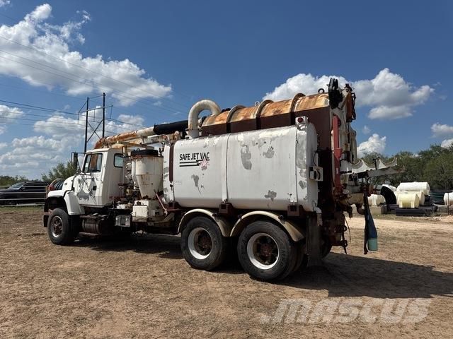 Ford LNT8000F Telakaivukoneet