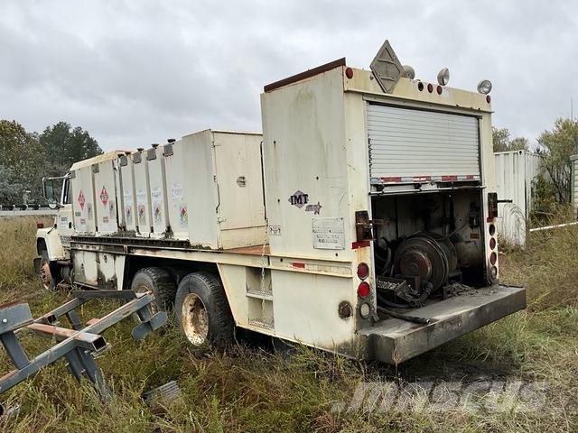 Ford LNT9000 Säiliöautot